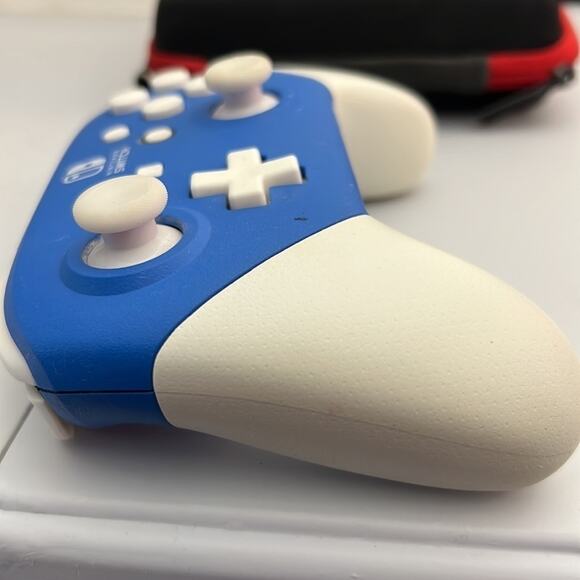 Nintendo Switch Wired Controller Custom Blue Cream